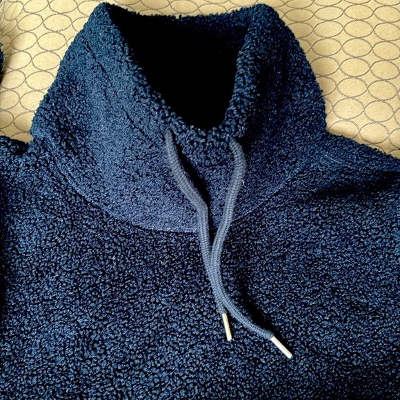 BROOKS BROTHERS, ladies blue Teddy Fleece Funnel Neck pullover, Athleisure XS - Picture 7 of 7
